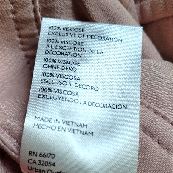 Silky cargo pants from Anthropologie - Picture 6 of 10